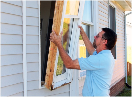 5 Reasons It's Time to Replace Your Wood Windows