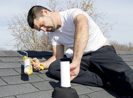 Fall Roof Maintenance Tips from Kroll Construction